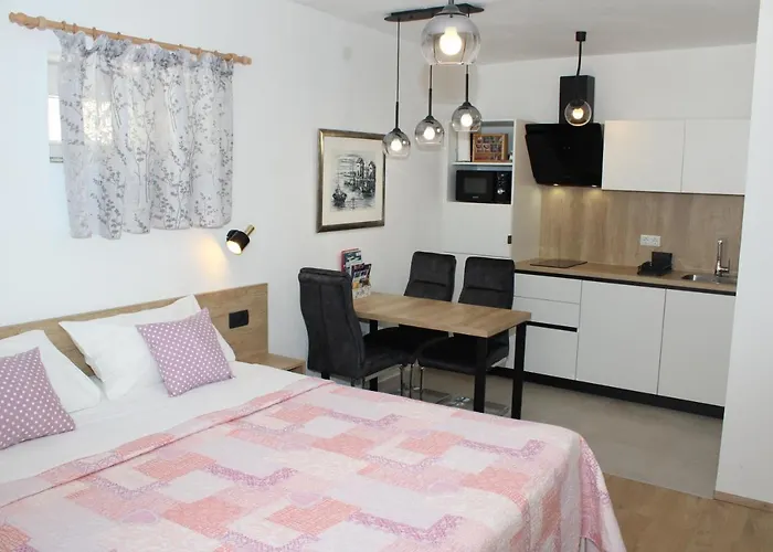 Apartments Lana